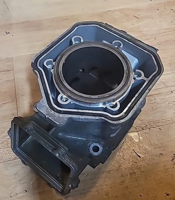 Ski-Doo MXZ 500 L/C Cylinder Jug 2001 SNOWMOBILE CORE  Damaged  - Imagem 1 de 4