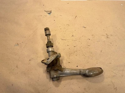 Bomba de aceite Alfa Romeo 116 GTV OEM PN 131558001 Foto 1 de 4