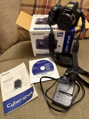 Sony Cyber Shot DSC-HX1 9.1 mega pixels Exmor Digital Camera - Image 1 of 4