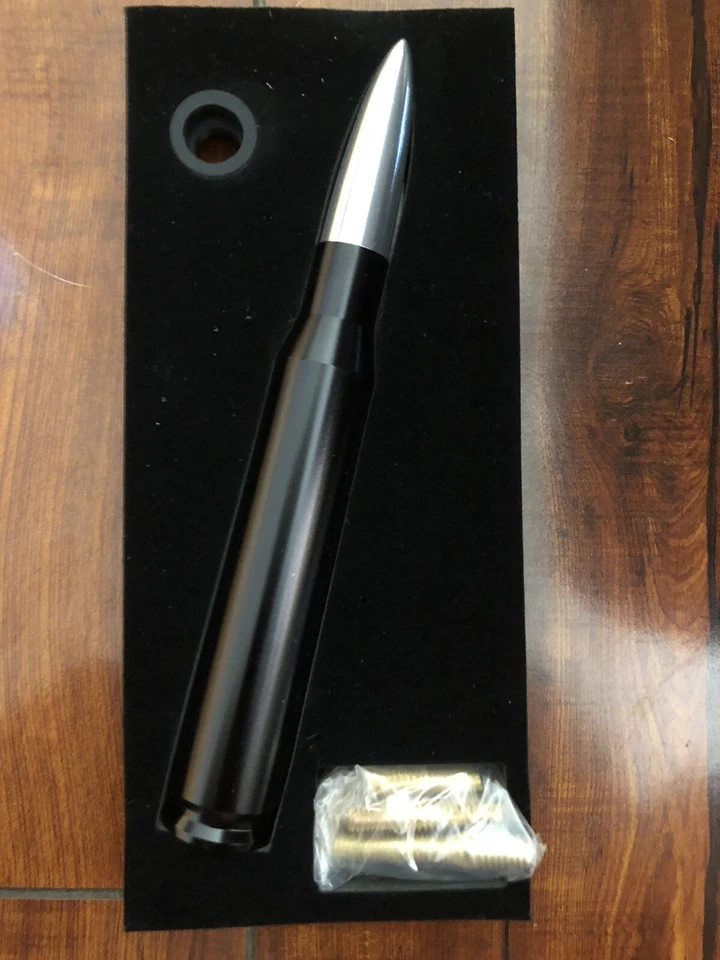 Antena corta aluminio munición bala calibre 50 Ford F150 Raptor negro cromo Foto 1 de 2