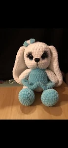 selbstgehäkelter kuschliger Hase 🐰 - Bild 1 von 4
