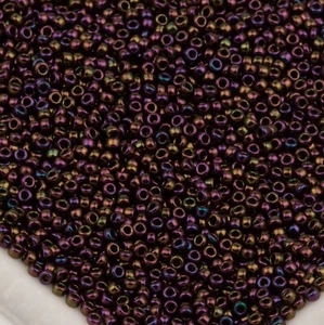 Toho Seed Beads 15/0 Purple Iris Metallic 10g #85 10647177 - Picture 1 of 1