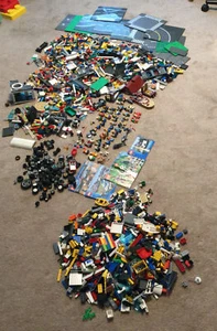 Lego Parts W/Baseplates, Mini Figs,Star Wars,Tires,Scooby Doo 16 Lbs. Bulk Lot - Picture 1 of 12