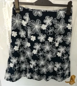 Crew Clothing 10 Falda Azul Marino Blanco Floral Lino Mezcla Algodón Forrada con Cremallera Lateral - Imagen 1 de 7