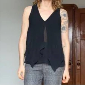 Aritzia Babaton Black Silk Layered Flowy Tank Top S - Picture 1 of 7