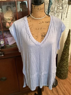 We The Free Top XS, Light Blue Knit, Vneck, Cap Sleeves, Adorable! - Image 1 of 4