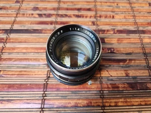 MINOLTA AUTO ROKKOR-PF 58mm F/1.4 LENS - NEAR MINT CONDITION - Picture 1 of 14