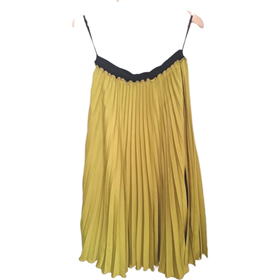 F&F Womens Skirt. Size 10. Good Condition.  - Image 1 of 3