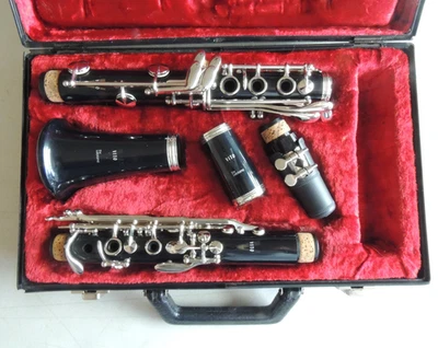 Vito by Leblanc 7212 Student Clarinet Beautiful Condition Very Clean Looking - Image 1 of 4