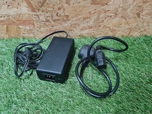 HP Power Adaptor 40W AC Voltage As In Pictures - Picture 1 of 2