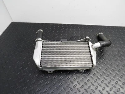 22 23 24 RADIADOR IZQUIERDO HONDA CRF 450R CRF450R OEM 19150-MKE-AF0 Foto 1 de 4