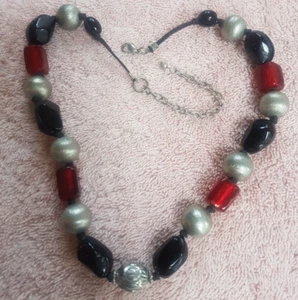 Unusual NECKLACE, round silver balls ,red cuboids and irregular black beads - Picture 1 of 5