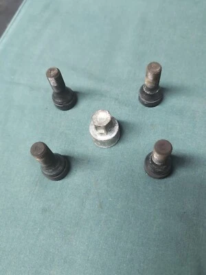 TUERCAS Y LLAVE DE RUEDA DE ALEACIÓN BMW MINI COOPER S  Foto 1 de 4