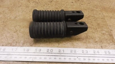 Kawasaki KZ440 LTD 1980 K332-1) estriberas de pasajero trasero Foto 1 de 4