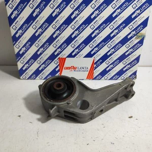 SUPPORTO MOTORE FIAT 128 COUPE' - RALLY 1.3 cc ORIGINALE 4218082 - Picture 1 of 8