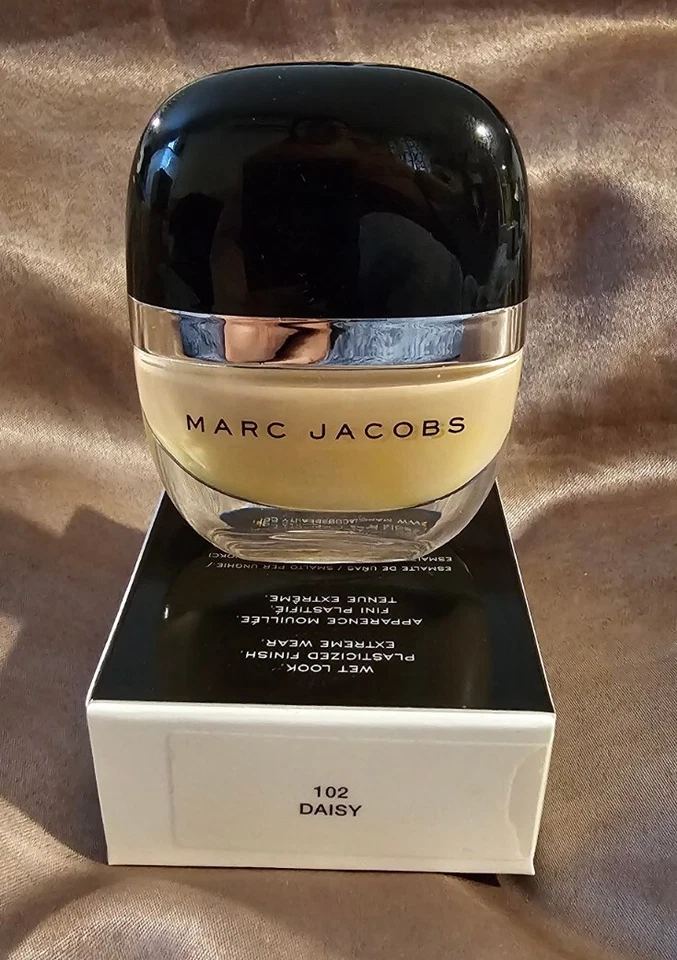 Esmalte Marc Jacobs Beauty Enamored Hi-Shine 102 DAISY - Imagem 1 de 1