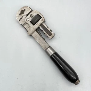 VTG STILLSON WRENCH No 10 OSWEGO TOOL CO Plumbing Pipe NICE WOOD HANDLE Working - Picture 1 of 9