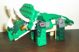 Lego Creator 31058 Mighty Dinosaurs w/ 3 Booklets - 100% complete - EUC - Picture 1 of 5