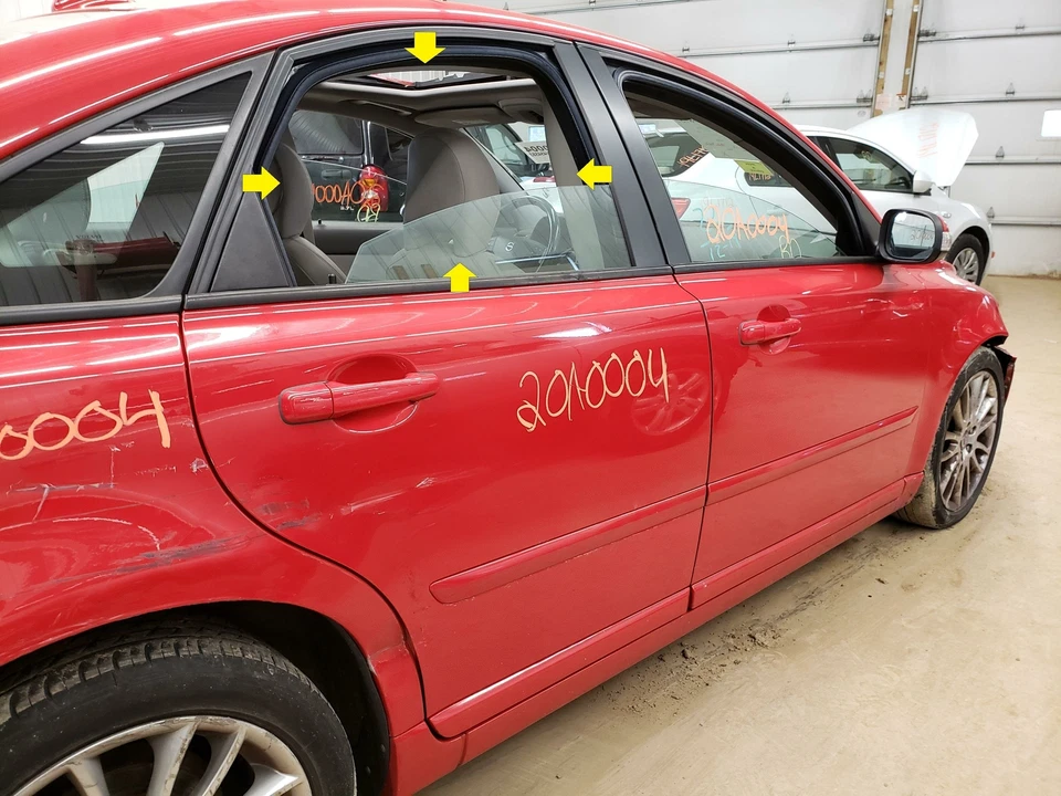 2009 VOLVO 40 SERIES S40 PASSENGER RIGHT REAR DOOR GLASS WINDOW ONLY — 第 1/1 张图片