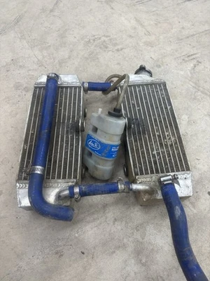 2003 2004 年 YAMAHA YZ250F 后市场左冷却冷却器收音机 03 04 — 第 1/4 张图片