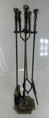 Juego de herramientas de chimenea de latón MCM vintage con soporte de 4 piezas Foto 1 de 4