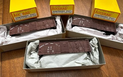 Accurail HO Kit #3337 3-Pack 40’ OB Box Steel Door Northern Pacific NOS NY - Image 1 of 4
