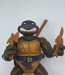 Carcasa de almacenamiento Playmates TMNT 1991 Donatello vintage con algunos accesorios - Imagen 1 de 6