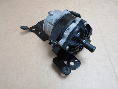 Harley Davidson CVO Ultra Limited 180 2015 16,689 miles water pump (9701) - Image 1 of 4