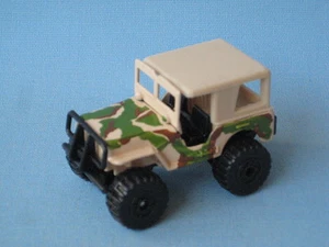 Jeep Matchbox 4x4 arena ejército desierto con techo modelo coche de juguete 70 mm - Imagen 1 de 1