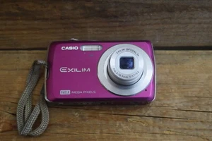 Casio Exilim EX-Z35 Digital Camera 12.1MP Magenta 3x Zoom Compact - Picture 1 of 4