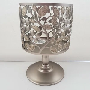 NEU - Bad & Body Works Hartriegel Blume 3 Docht Kerzenhalter KOSTENLOSER VERSAND - Bild 1 von 4