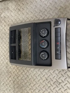 2010-2012 Jeep Liberty AC Heater Control Climate Control Temperature Control OEM - Picture 1 of 12