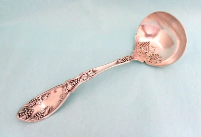 Wm. A Rogers 1910 LA CONCORDE Uvas Plato Plata Salsa Cucharón 7" Foto 1 de 4