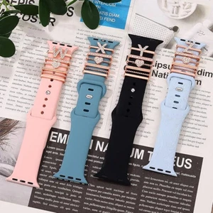 Adorno de letras de diamantes de imitación para Apple Watch correa de silicona dijes de metal decorativos - Imagen 1 de 59