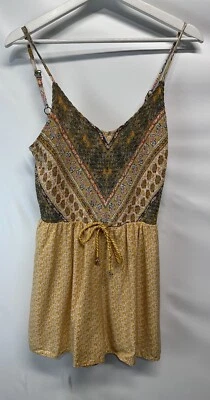 Xhilaration Mameluco Dorado Floral Multicolor Correa Espagueti Junior Calado L Foto 1 de 4