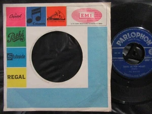 THE BEATLES Devil In Her Heart & From Me.../ SP Italy 1964 PARLOPHON QMSP 16355 - Foto 1 di 4