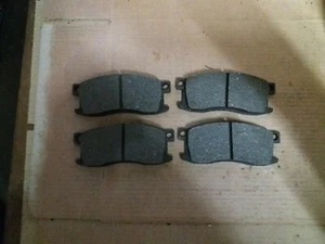 FRONT BRAKE PADS FOR HONDA ACCORD EXECUTIVE PRELUDE 1600 INCL COUPE SN QUINTET - Picture 1 of 5