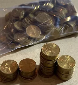 1966 Mexico ONE CENTAVOS BRASS BU COINS FROM ORIGINAL ROLL LOT x20 COINS - Picture 1 of 4