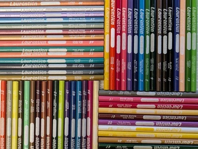 65 lápices de colores Laurentien metálicos y números altos marca descontinuada Foto 1 de 4