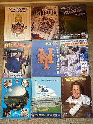 Lot of 9 NY Mets Program/scorecard/yearbook - Image 1 of 4