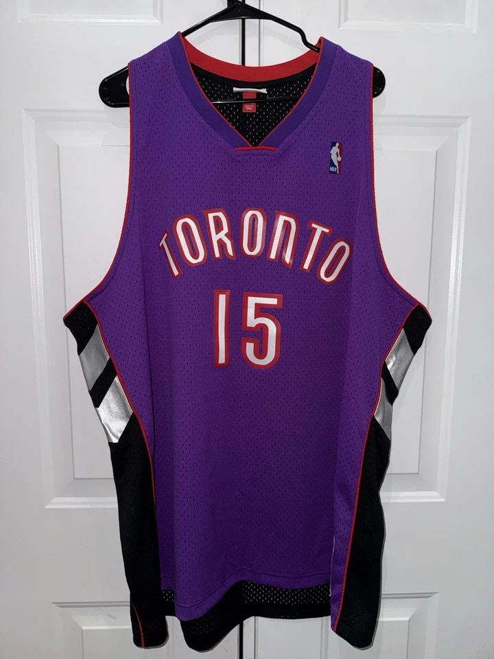 Mitchell & Ness NBA 1999-00 Toronto Raptors Vince Carter Swingman 3XL Jersey - Image 1 of 4
