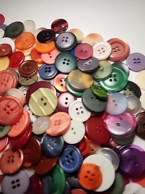 Vtg Lot Plastic Buttons Swirl Psychadelic Crackle Button Sewing Artsy craft -cc - Image 1 of 4