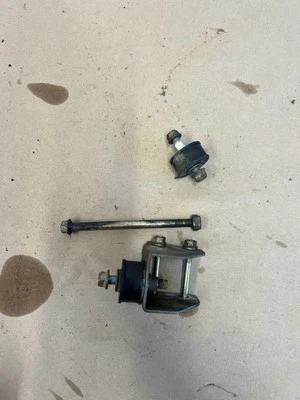 Polaris Phoenix 200 2006 soportes de motor B654 Foto 1 de 4