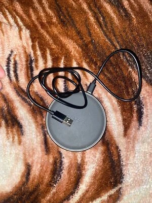 YOOTECH 7.5W Wireless Charger for Apple iPhone & Samsung Galaxy - Black (F500) - Image 1 of 2