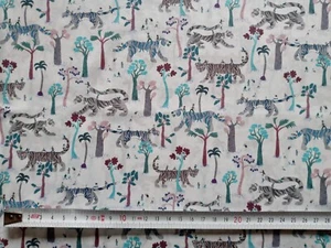 TIGERS TOURING ORGANIC - light pink - Liberty Tana Lawn cotton approx 33 x 30 cm - Picture 1 of 3