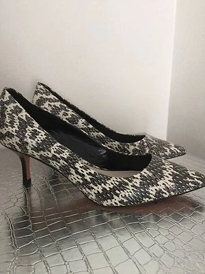 NOVO ELIE TAHARI Tamanho 38.5 ELECTRA SAPATOS DE SALTO SAPATOS DE COURO MULTI BEGE/PRETO  - Imagem 1 de 4