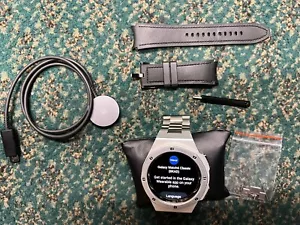 Mint Samsung Galaxy Watch 6 Classic SM-R965U LTE/Wifi/Bluetooth 47mm black Case - Picture 1 of 14