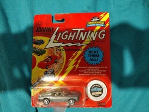Johnny Lightning - The Challengers! Commemorative Limited Edition - Picture 1 of 4