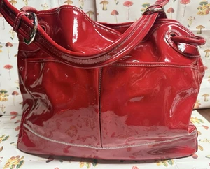 Borsa a tracolla lucida rosso patentato zanna tote borsetta magnetica a scatto - Foto 1 di 15