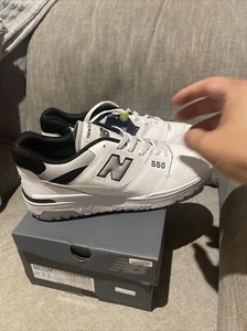 New Balance 550 Herren Sneaker Beton Weiß Grau Schwarz BB550NCL UK 10,5 Neu mit Etikett - Bild 1 von 6
